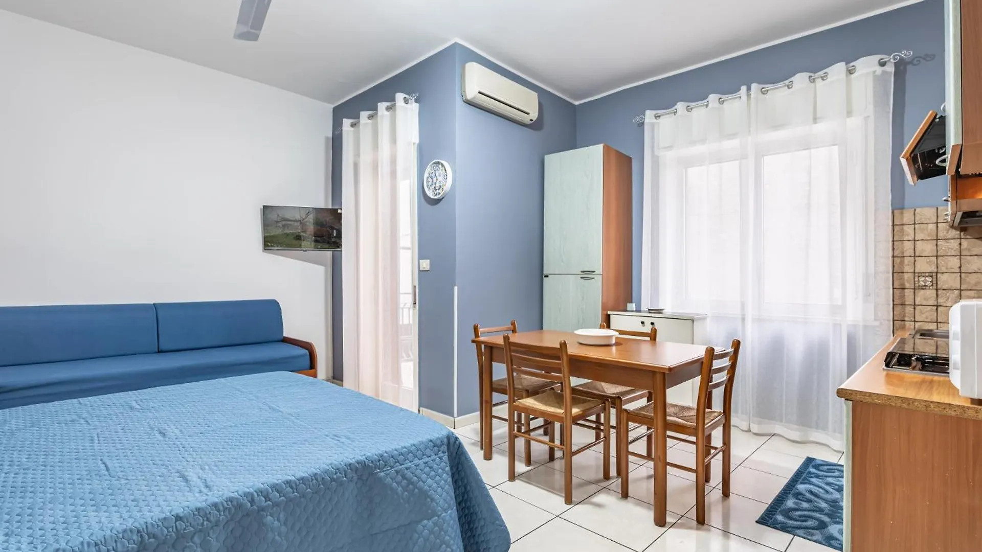 Lägenhet Cozy Studio X2 - W/ Balcony Giardini Naxos